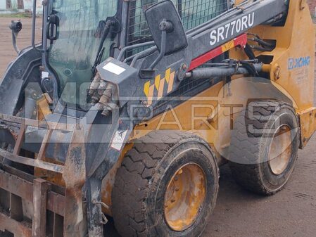 Техническое обслуживание мини-погрузчика XCMG SR770RU - 1